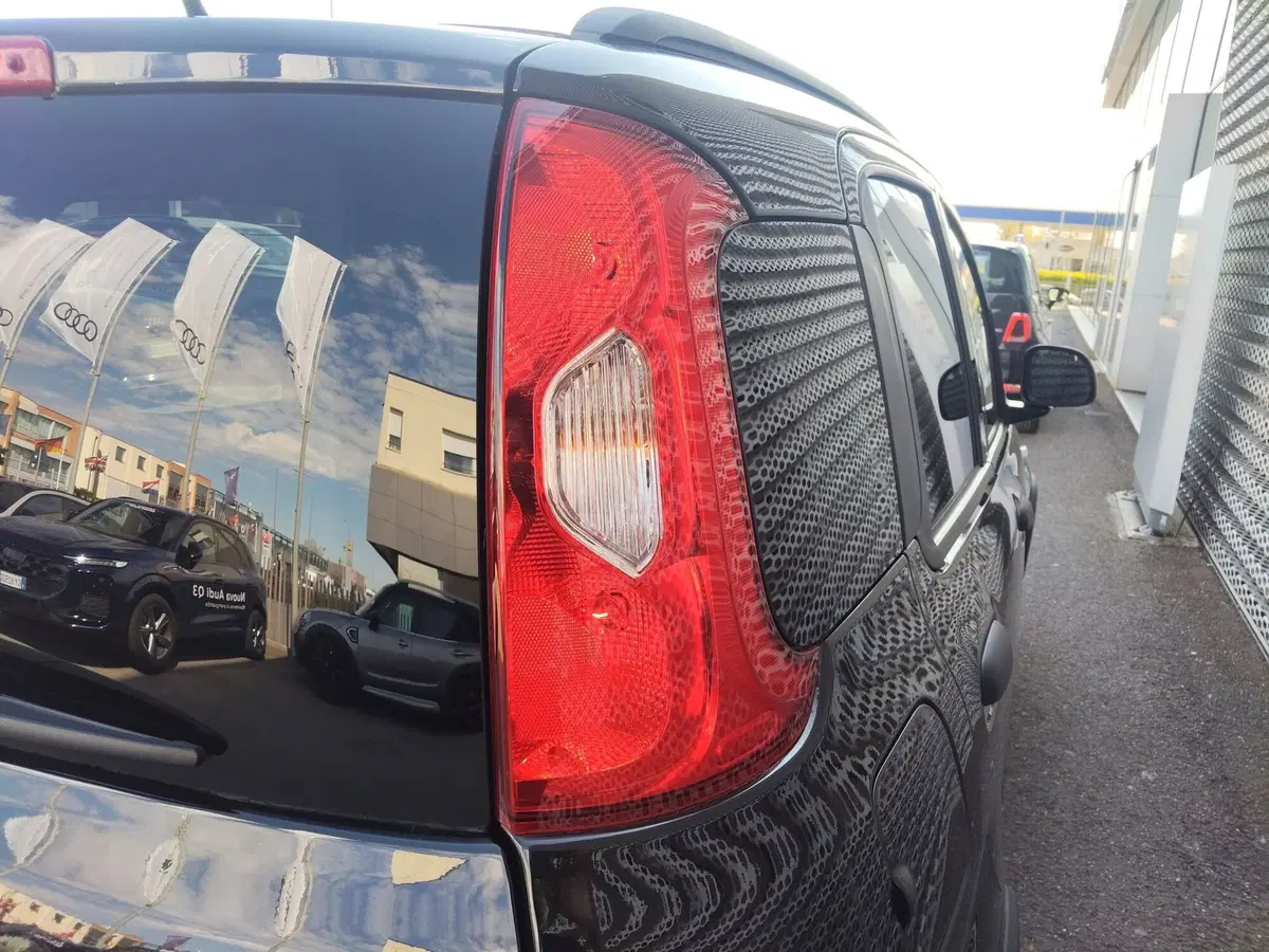Fiat Panda Cross usata a Modena (16)