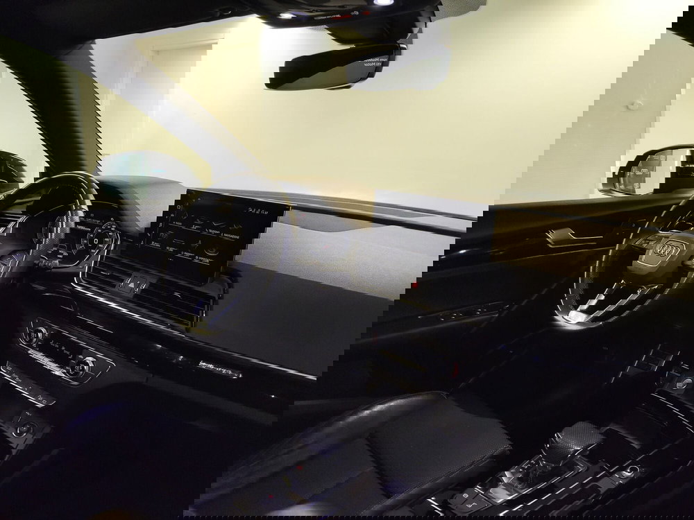 Audi Q4 Sportback usata a Modena (8)