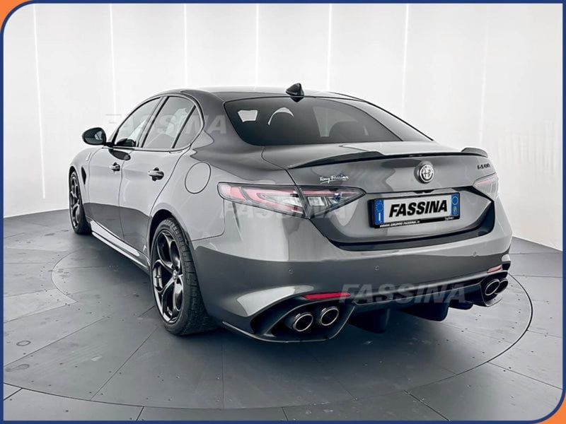 Alfa Romeo Giulia usata a Milano (4)