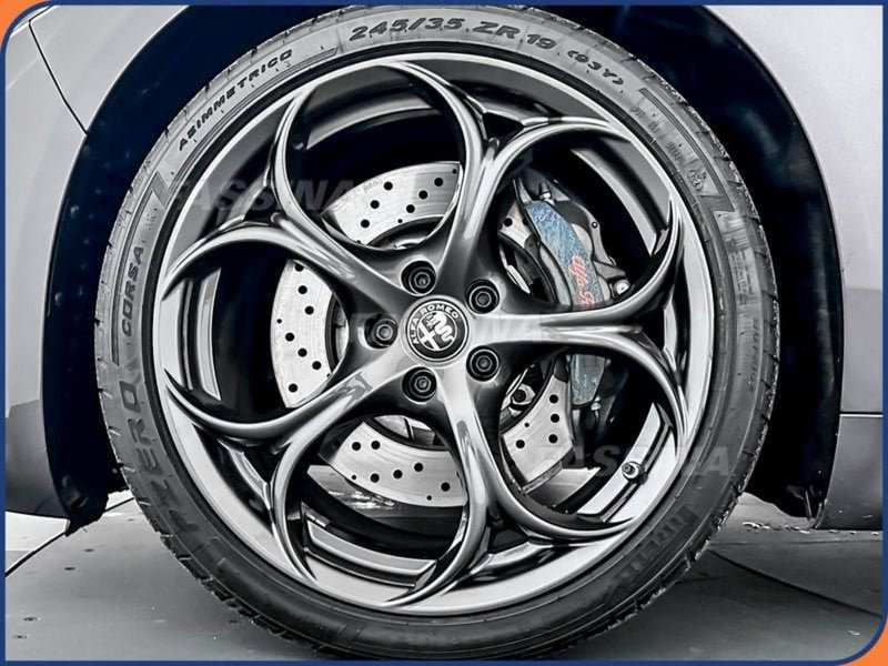 Alfa Romeo Giulia usata a Milano (7)