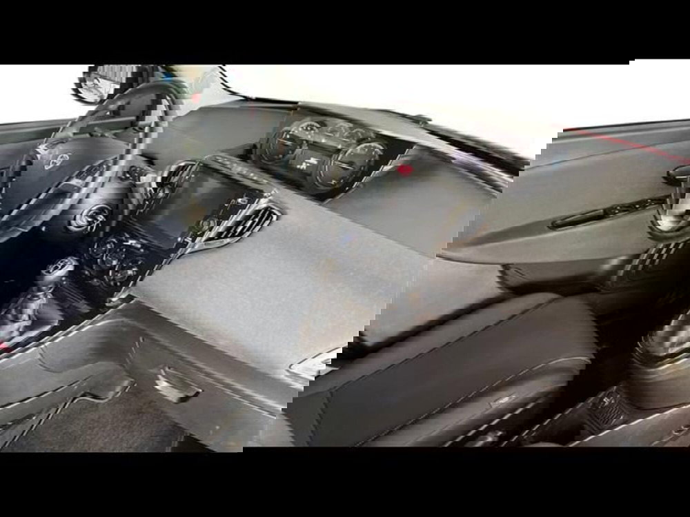 Lancia Ypsilon usata a Firenze (11)