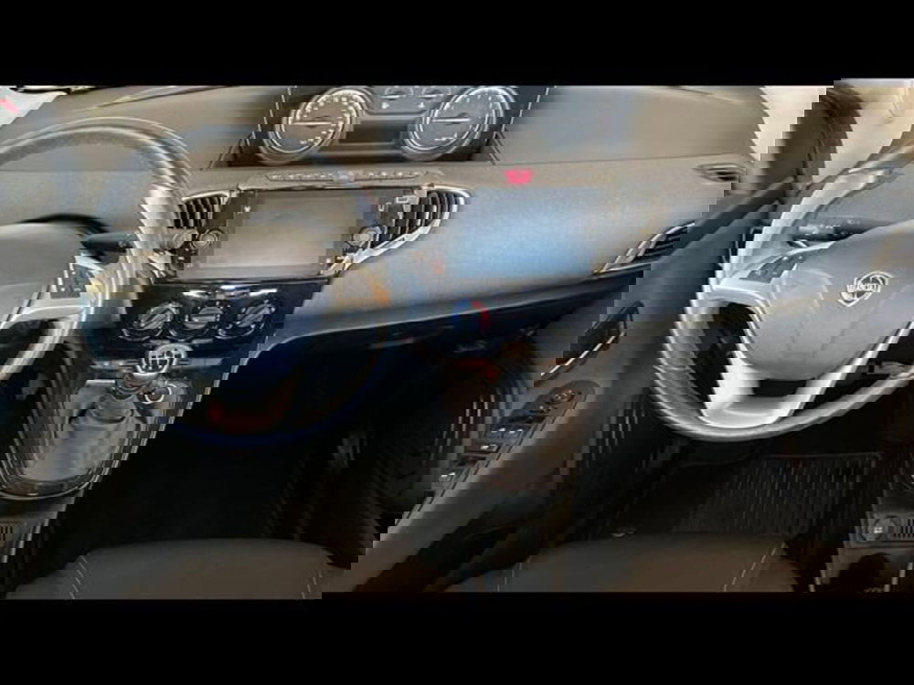 Lancia Ypsilon usata a Firenze (7)