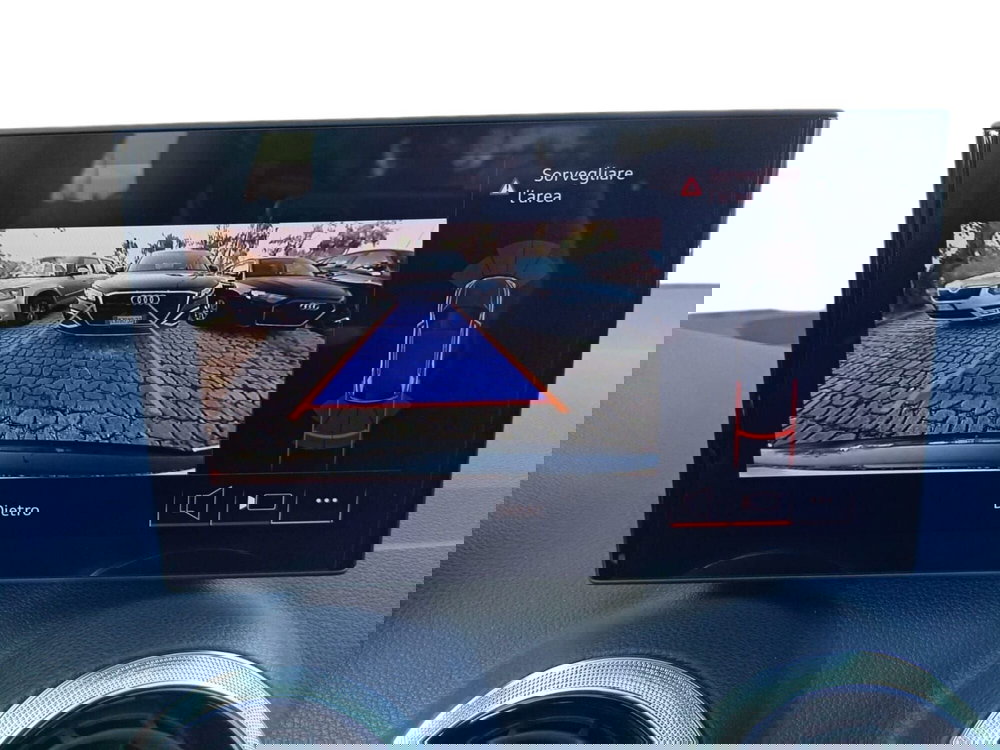 Audi Q2 usata a Bari (11)