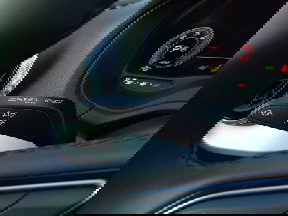 Audi Q2 usata a Bari (14)