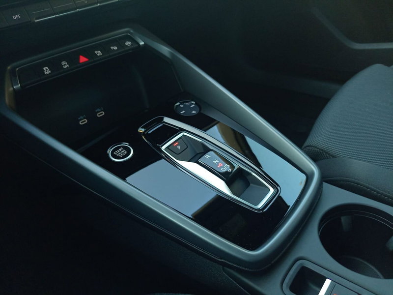 Audi A3 Sportback usata a Bari (15)