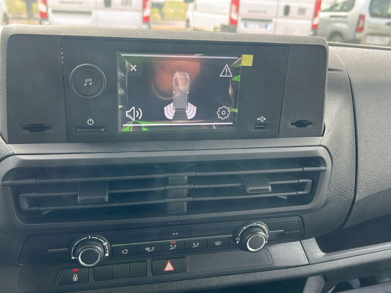 Fiat Scudo Furgone nuova a Bergamo (14)