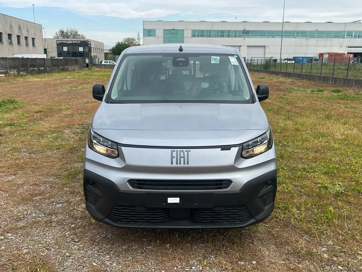 Fiat Doblò Furgone nuova a Bergamo (8)