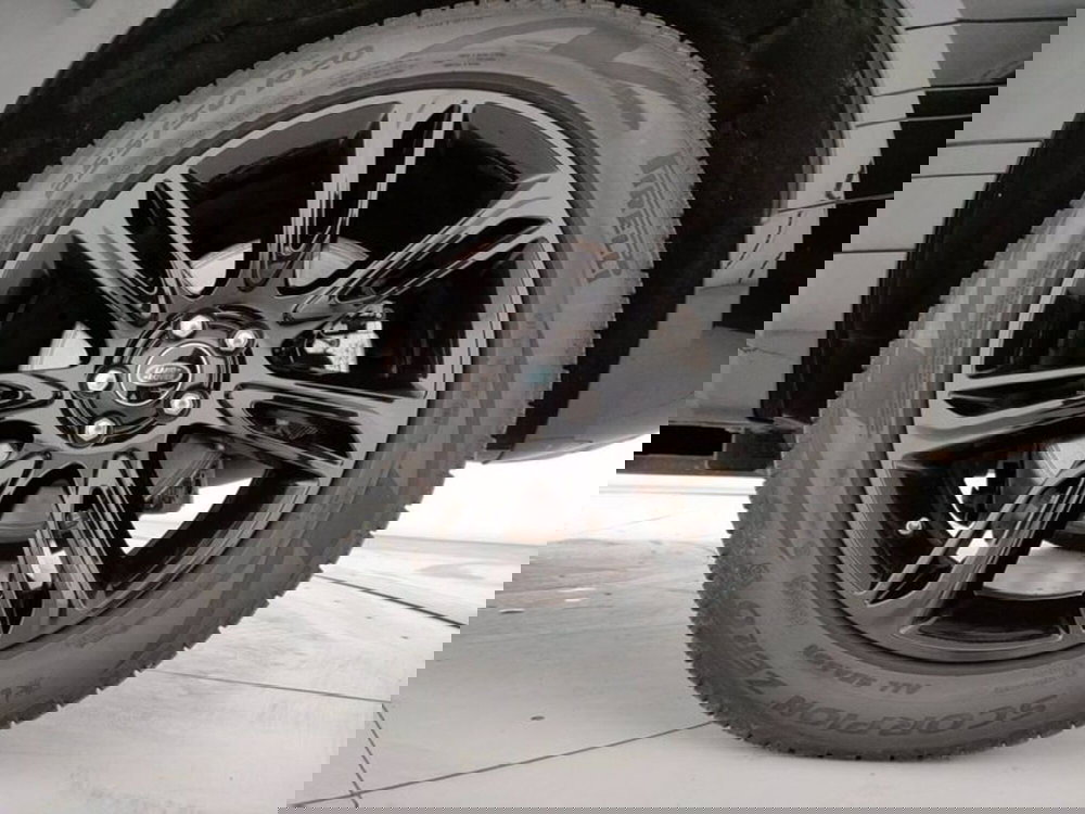 Land Rover Range Rover Velar usata a Pavia (9)