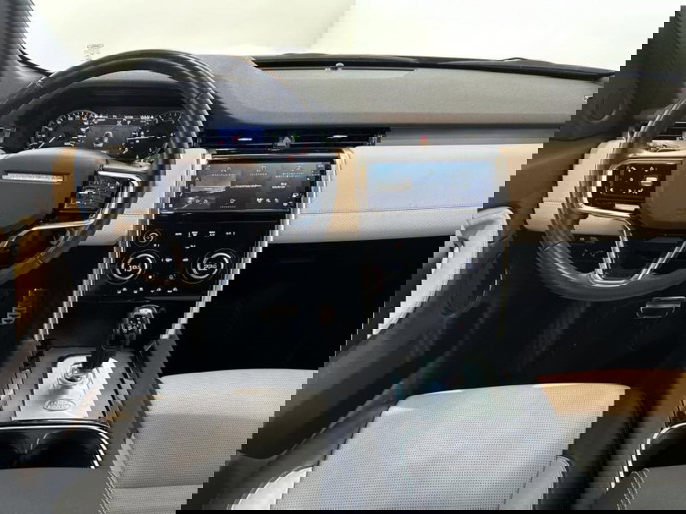 Land Rover Discovery Sport usata a Venezia (8)