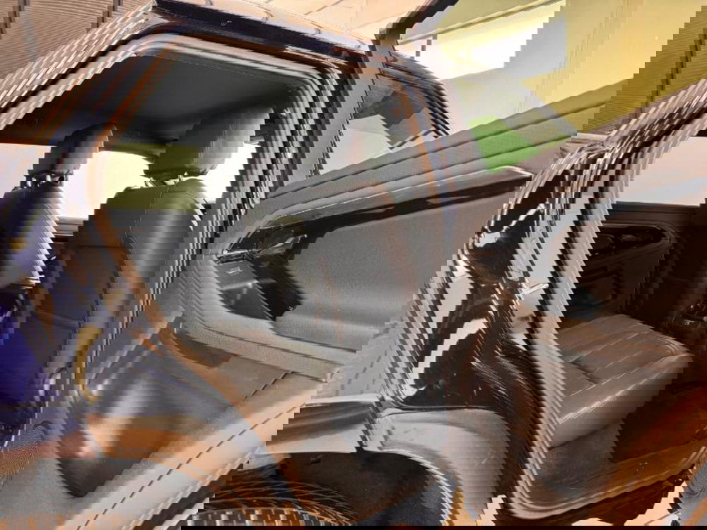 Land Rover Range Rover Evoque usata a Venezia (5)