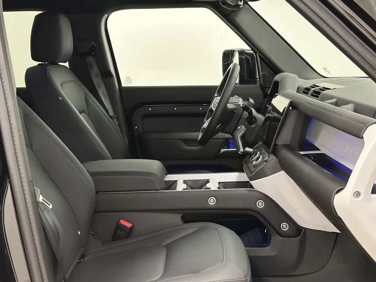Land Rover Defender usata a Lodi (3)