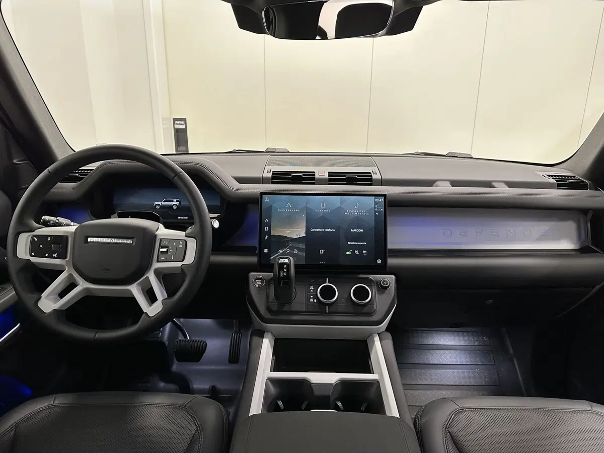 Land Rover Defender usata a Lodi (4)