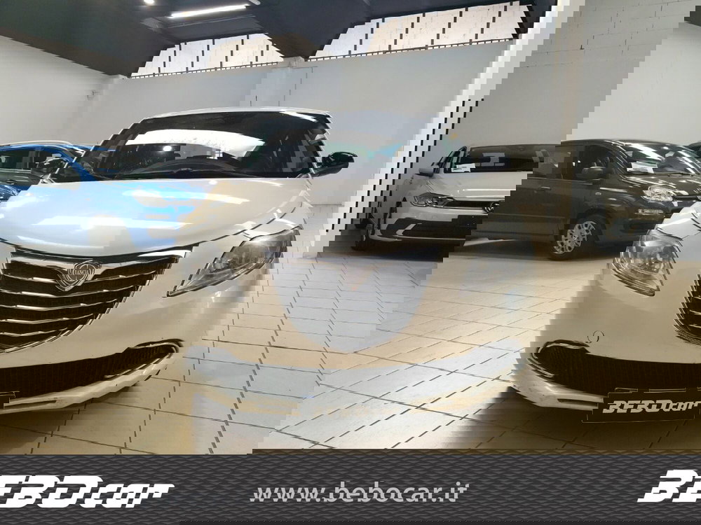 Lancia Ypsilon usata a Torino (2)