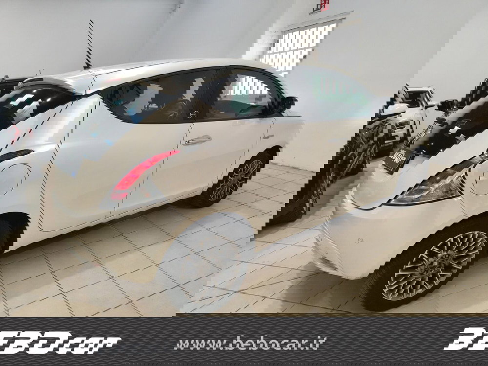 Lancia Ypsilon usata a Torino (20)