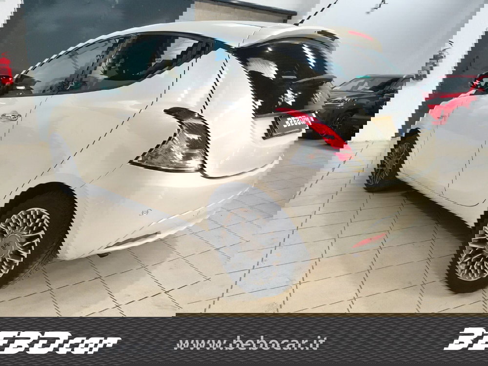 Lancia Ypsilon usata a Torino (5)