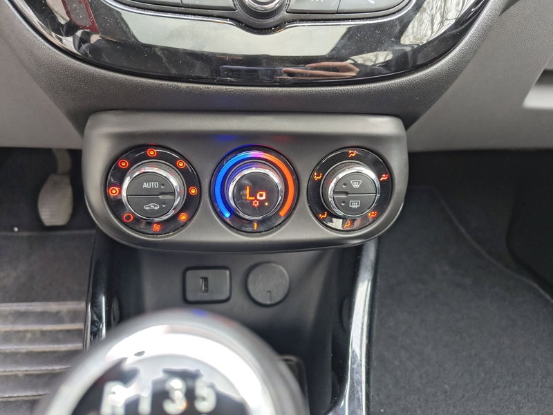 Opel Corsa usata a Padova (12)