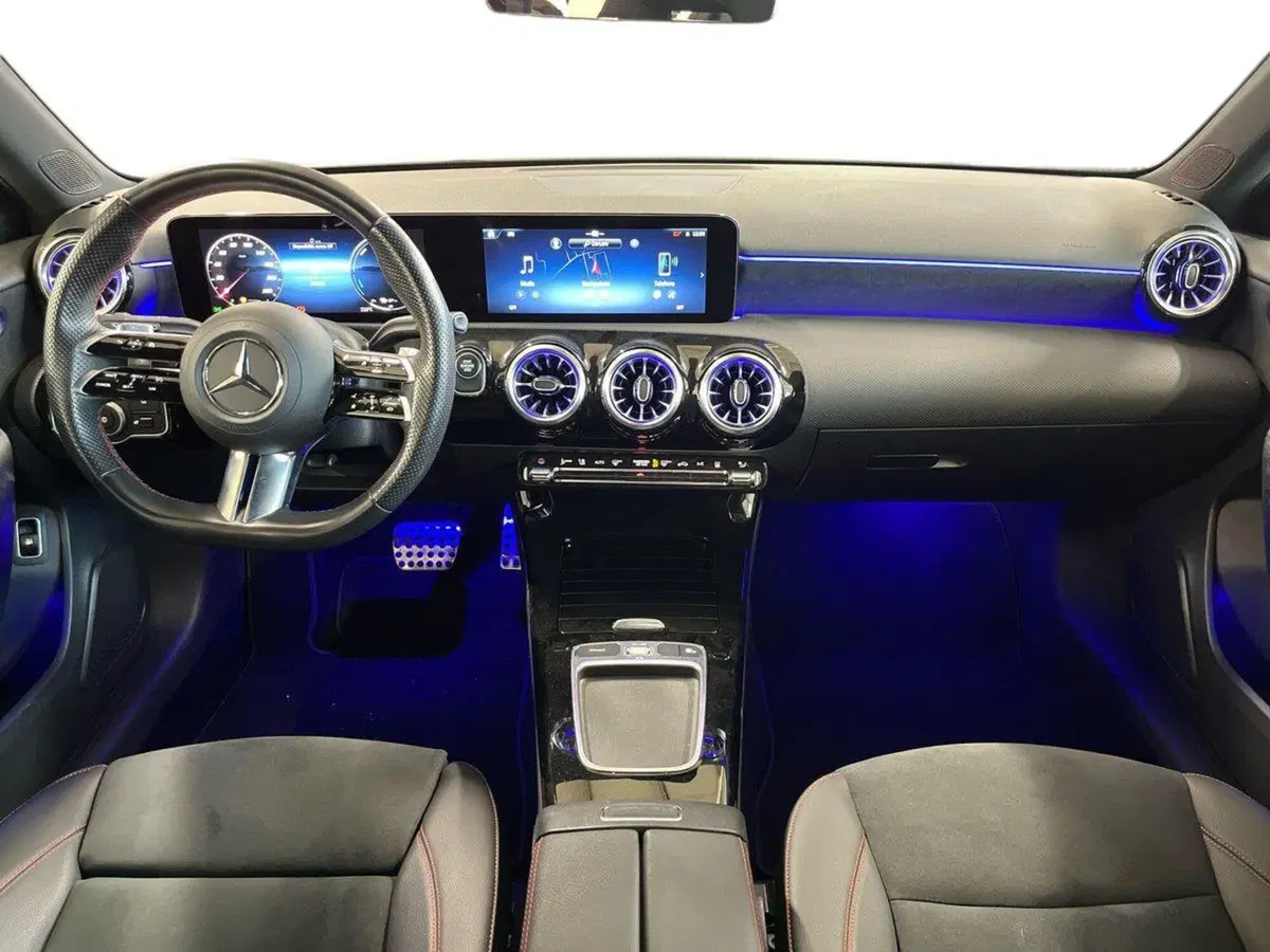 Mercedes-Benz Classe A usata a Napoli (11)