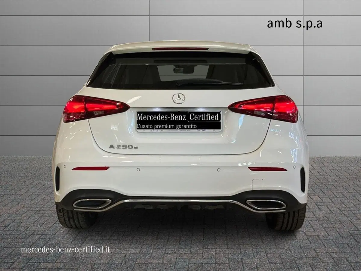 Mercedes-Benz Classe A usata a Napoli (4)