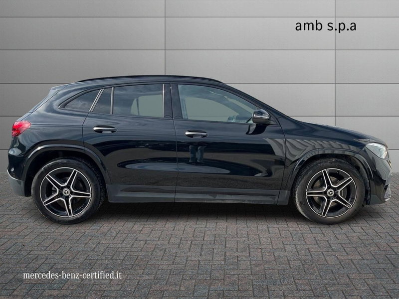 Mercedes-Benz GLA SUV usata a Napoli (5)