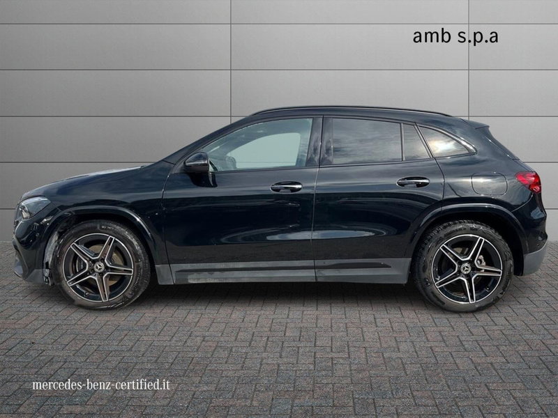 Mercedes-Benz GLA SUV usata a Napoli (6)