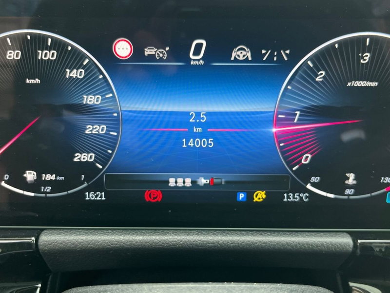 Mercedes-Benz GLA SUV usata a Napoli (9)