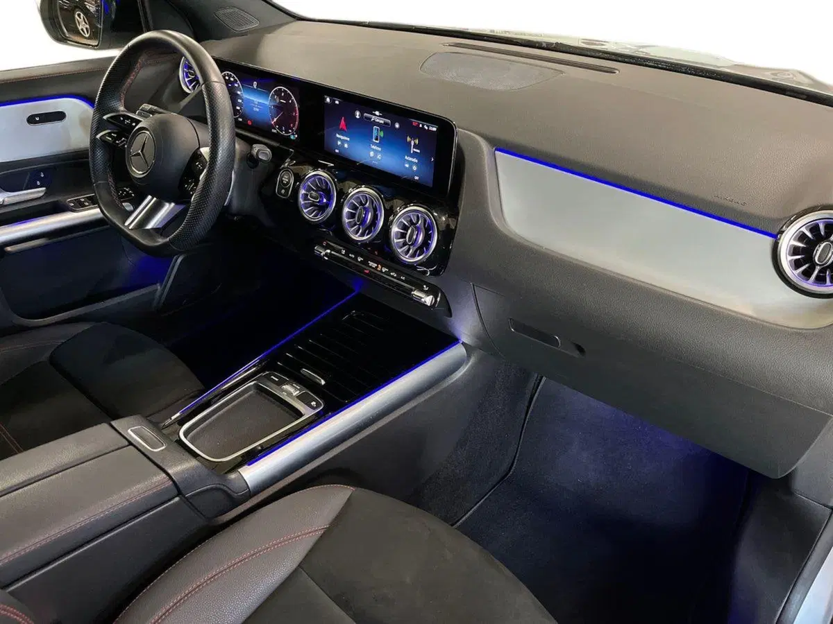 Mercedes-Benz GLA SUV usata a Napoli (13)