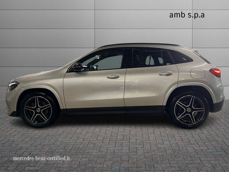 Mercedes-Benz GLA SUV usata a Napoli (6)