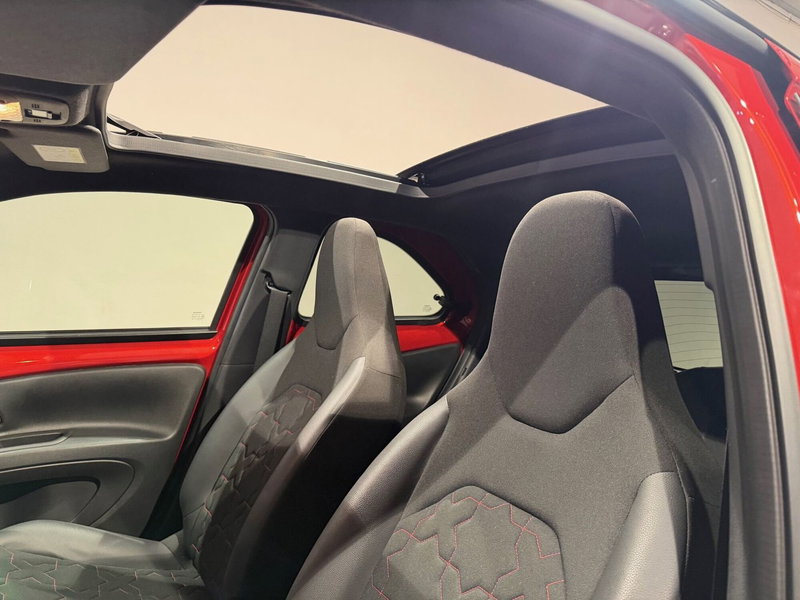 Toyota Aygo X usata a Genova (10)