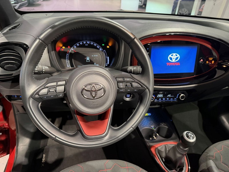 Toyota Aygo X usata a Genova (13)