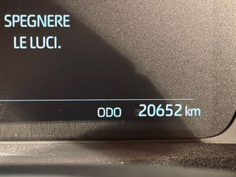 Toyota Aygo X usata a Genova (15)