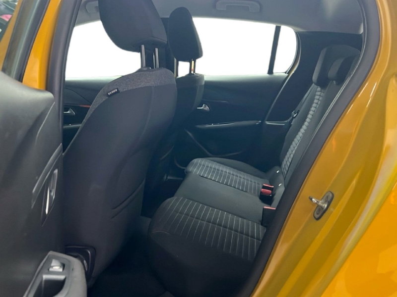 Peugeot 208 usata a Roma (11)