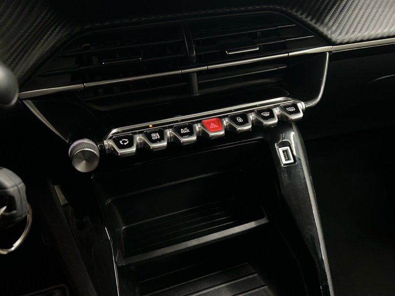 Peugeot 208 usata a Roma (19)