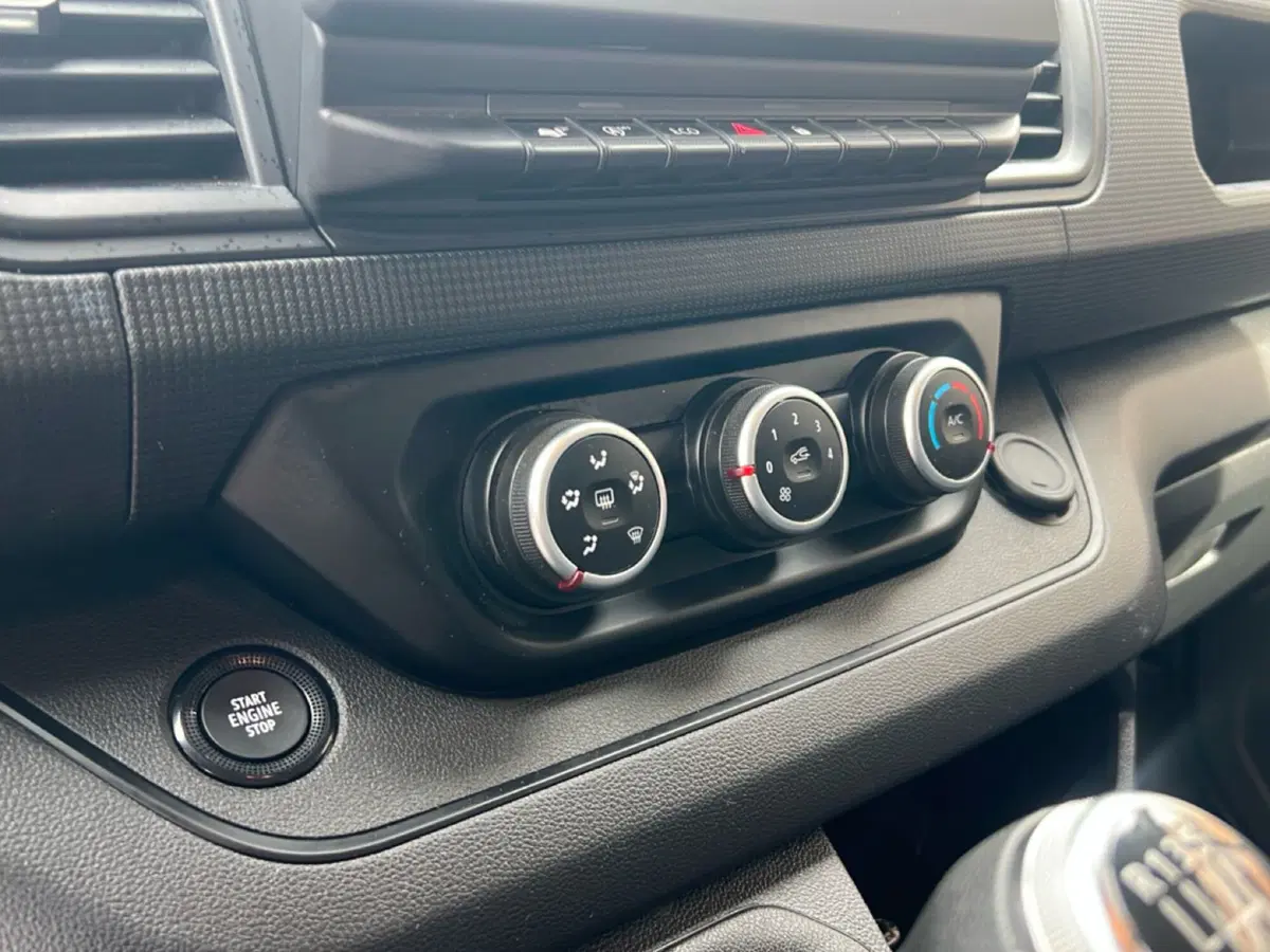 Renault Trafic usata a Roma (19)