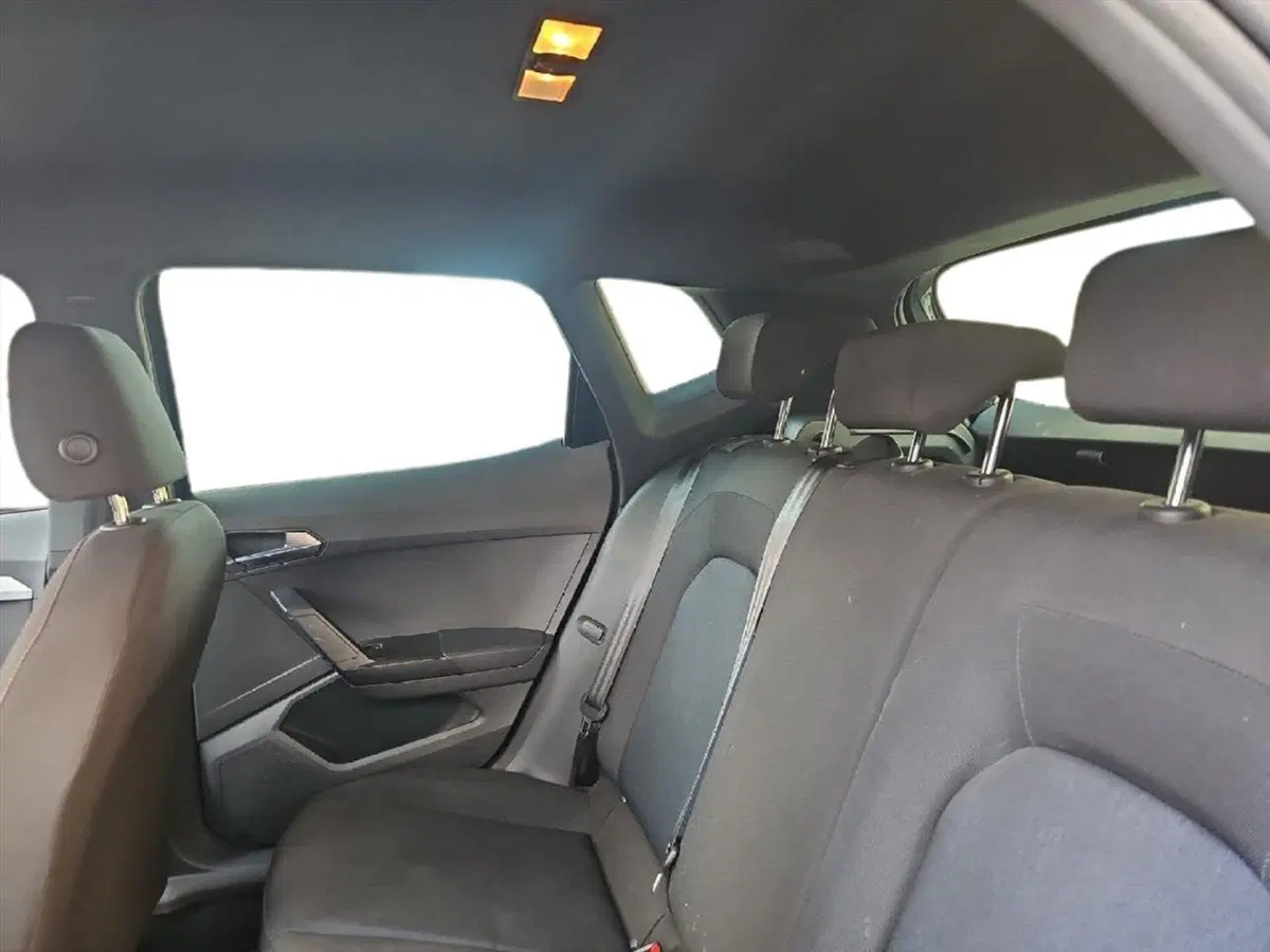 SEAT Arona usata a Lecco (12)