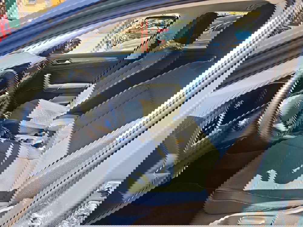 Volkswagen T-Roc usata a Lecco (10)