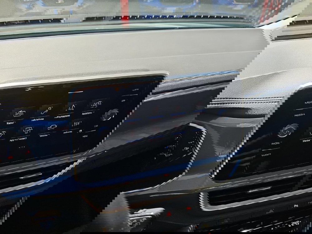 Volkswagen T-Roc usata a Lecco (18)