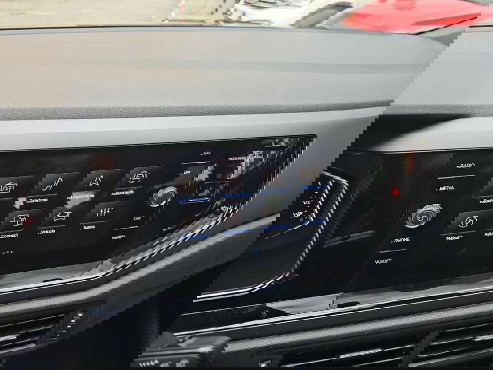 Volkswagen Taigo usata a Lecco (10)