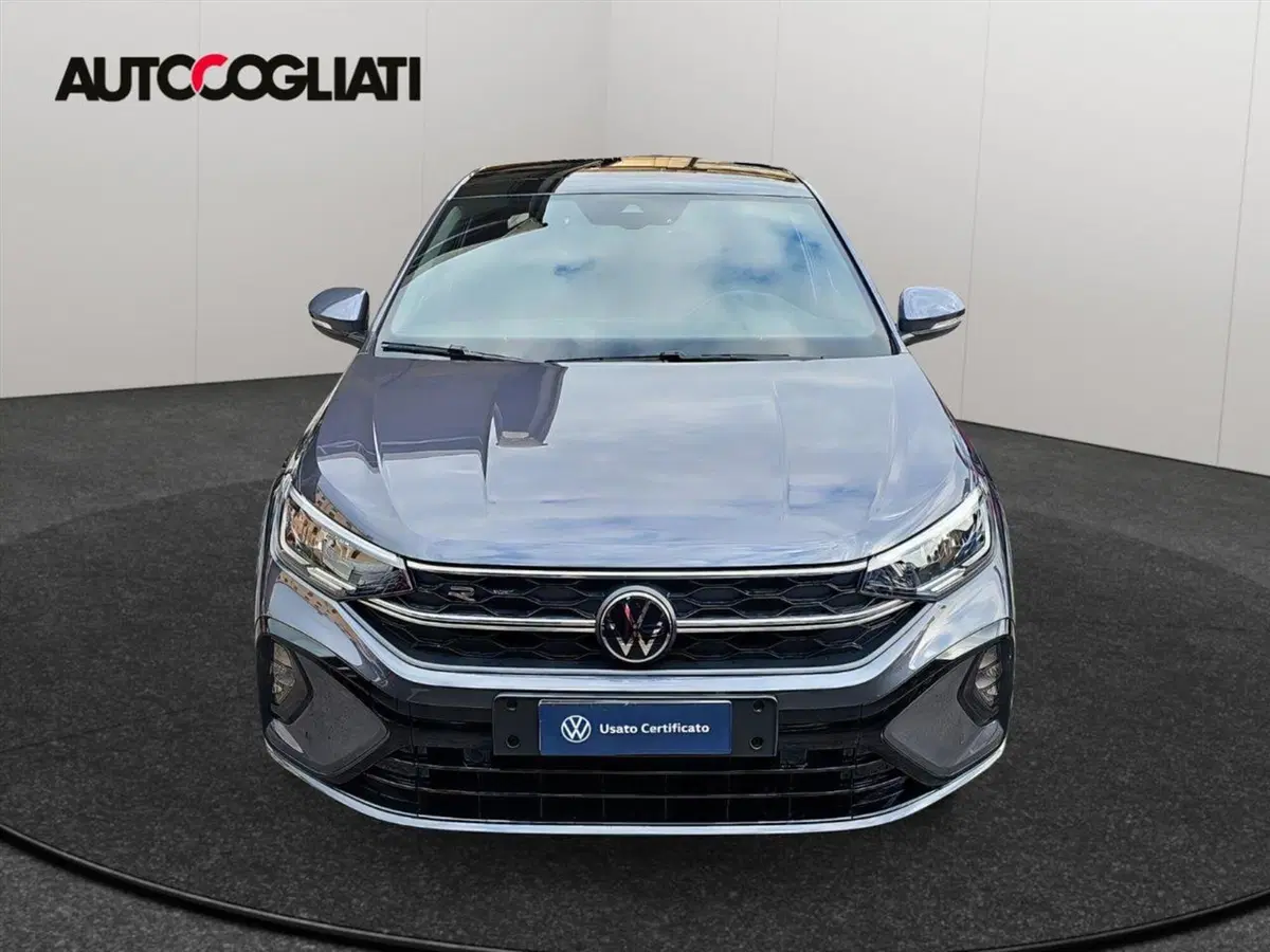 Volkswagen Taigo usata a Lecco (2)
