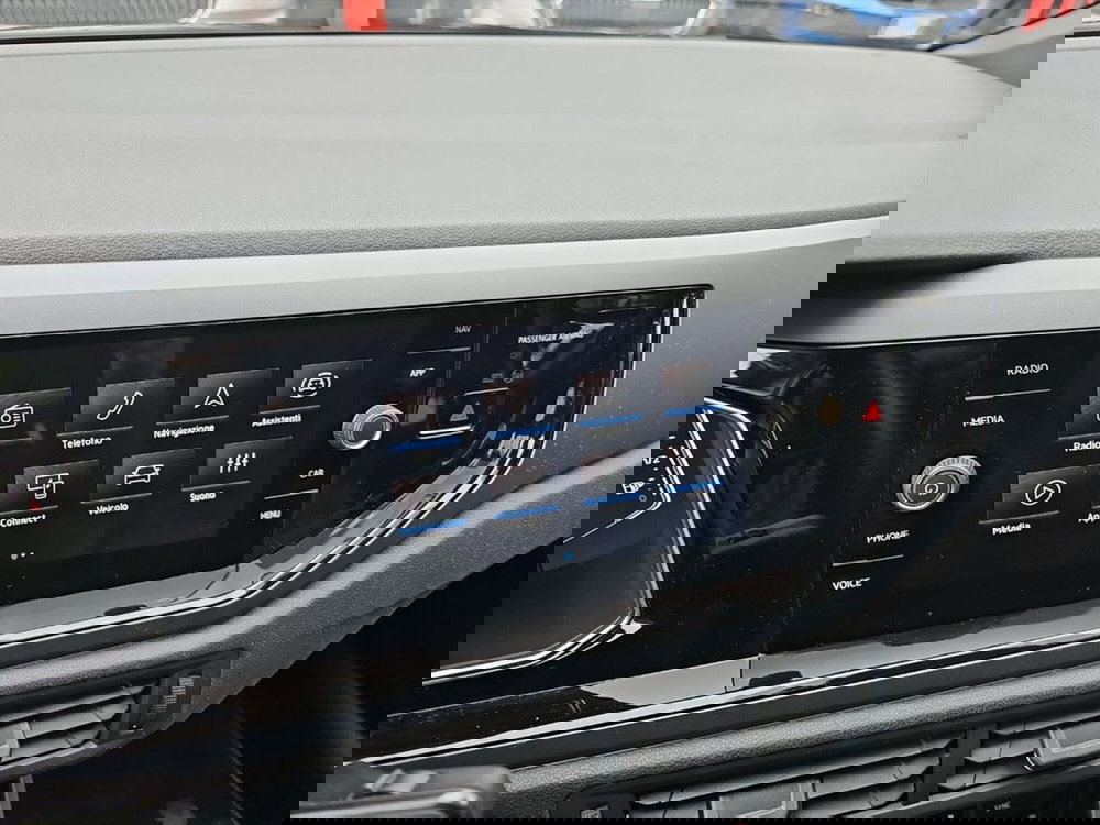 Volkswagen Taigo usata a Lecco (12)