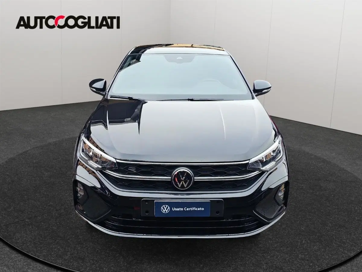 Volkswagen Taigo usata a Lecco (2)