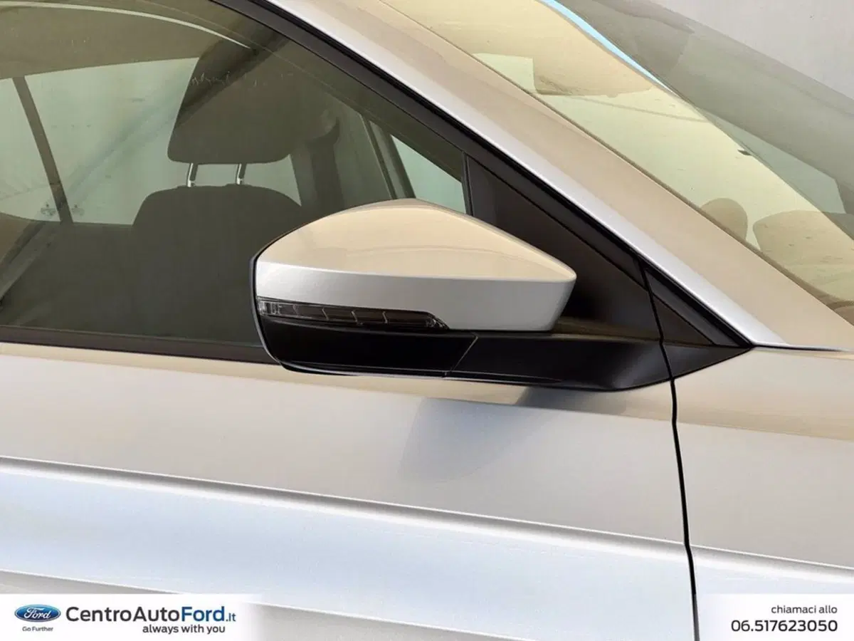 Volkswagen T-Cross usata a Roma (15)