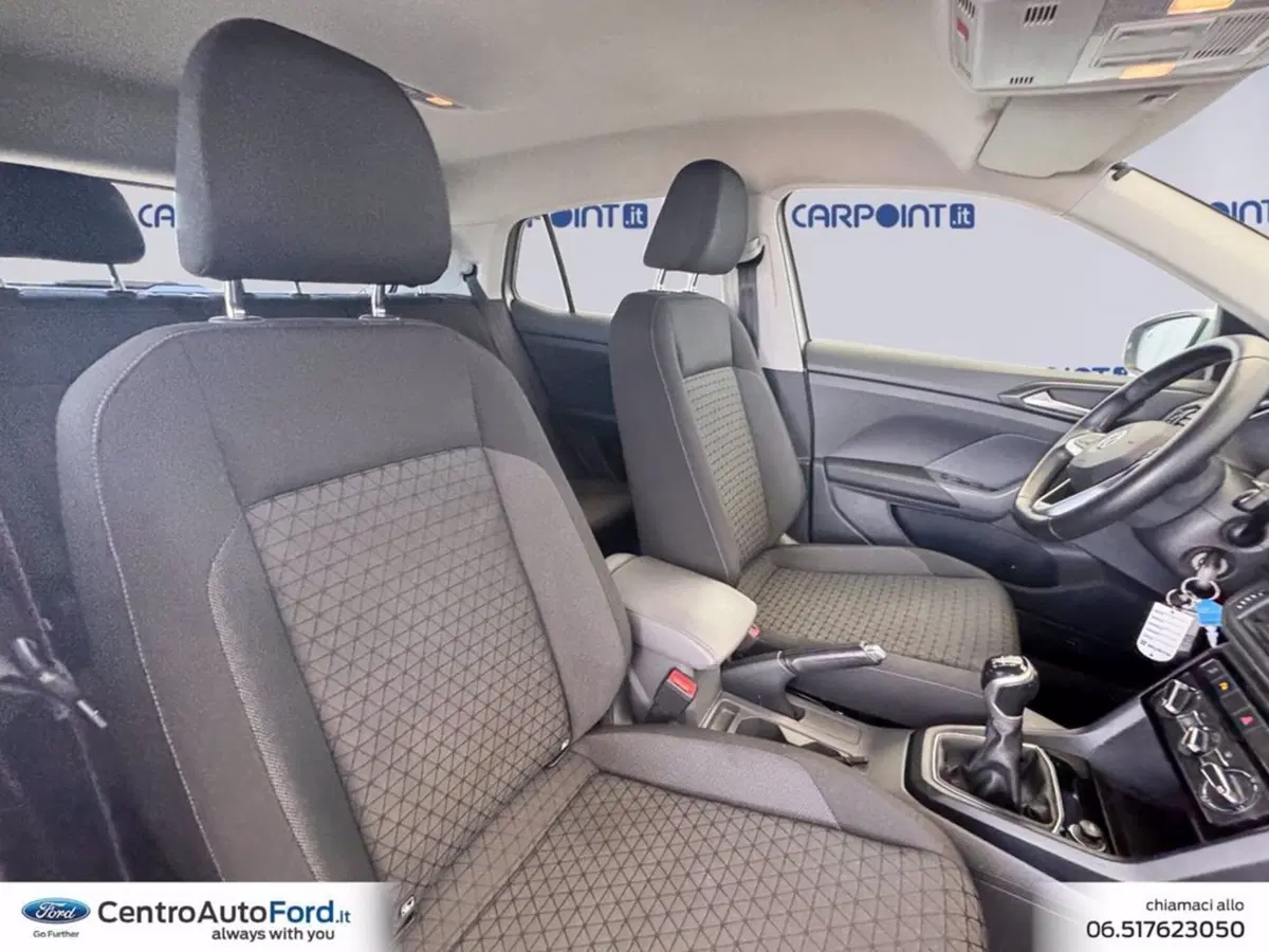 Volkswagen T-Cross usata a Roma (7)
