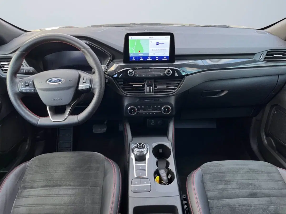 Ford Kuga usata a Milano (11)