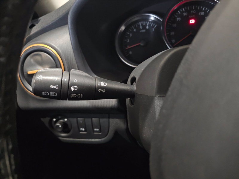 Dacia Sandero usata a Palermo (16)