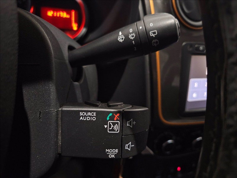 Dacia Sandero usata a Palermo (17)