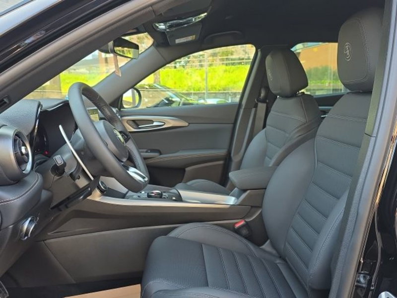 Alfa Romeo Tonale nuova a Monza e Brianza (11)