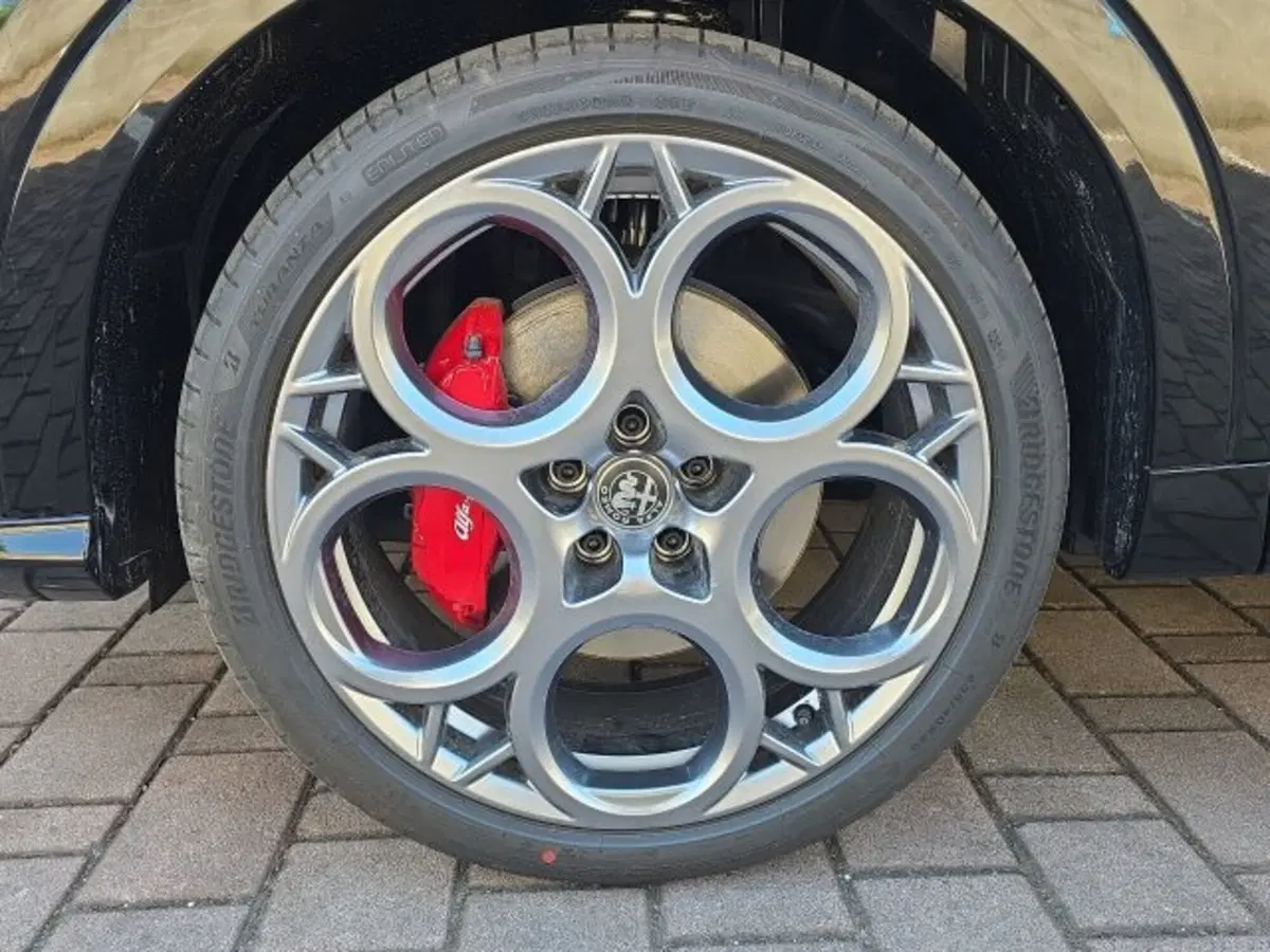 Alfa Romeo Tonale nuova a Monza e Brianza (13)