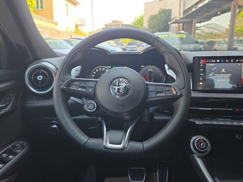 Alfa Romeo Tonale nuova a Monza e Brianza (9)