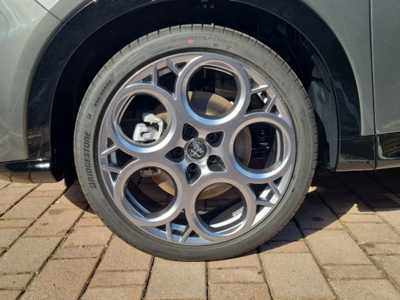 Alfa Romeo Tonale nuova a Monza e Brianza (13)