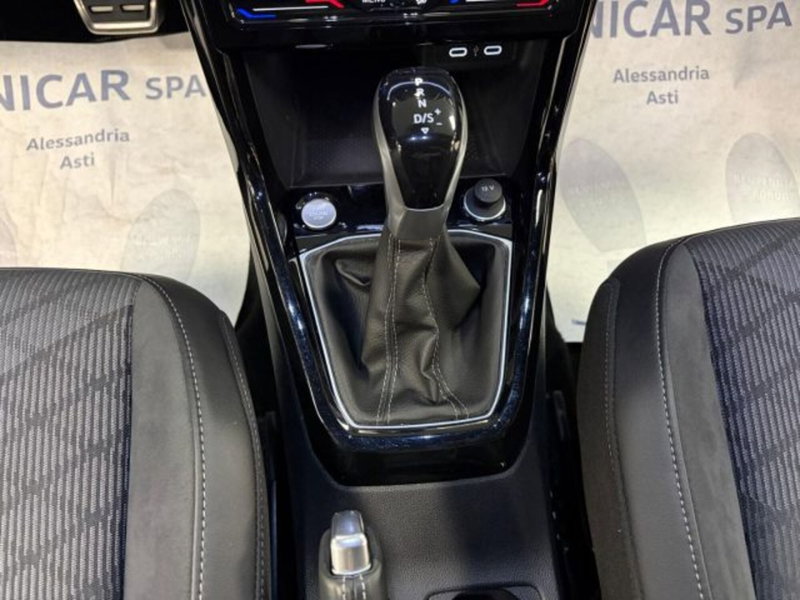 Volkswagen T-Cross usata a Cuneo (12)